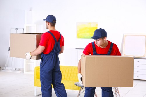 Removal companies in Ravenscourtpark supporting a local home move