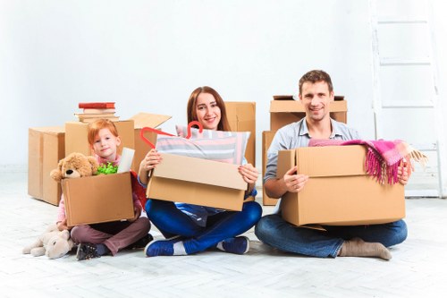 Removal service supporting a flat or business move in Ravenscourt Park
