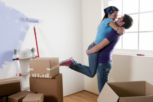 Small business and office moving support in Ravenscourt Park