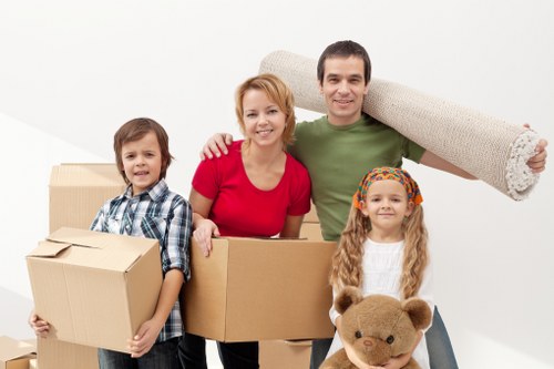 Professional packing and unpacking service preparation in Ravenscourtpark home move