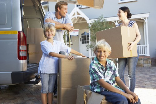 Safe checkout review for Man And Van Ravenscourtpark payments