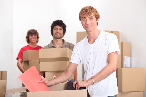 Flexible man and van transport in West London